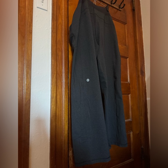 lululemon athletica Men's Grey Sweats Size XL